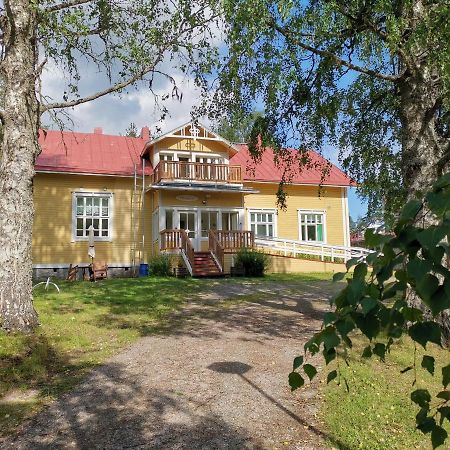 Majatalo Pihlajapuu Hotell Nurmes Exteriör bild